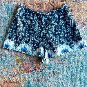 H&M Conscious Collection Peacock Blue Graphic Shorts, 8